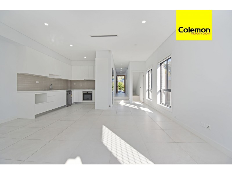 2/157 Edgar Street, Condell Park NSW 2200