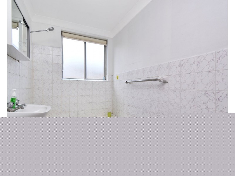 4/30 Third Ave, Campsie NSW 2194