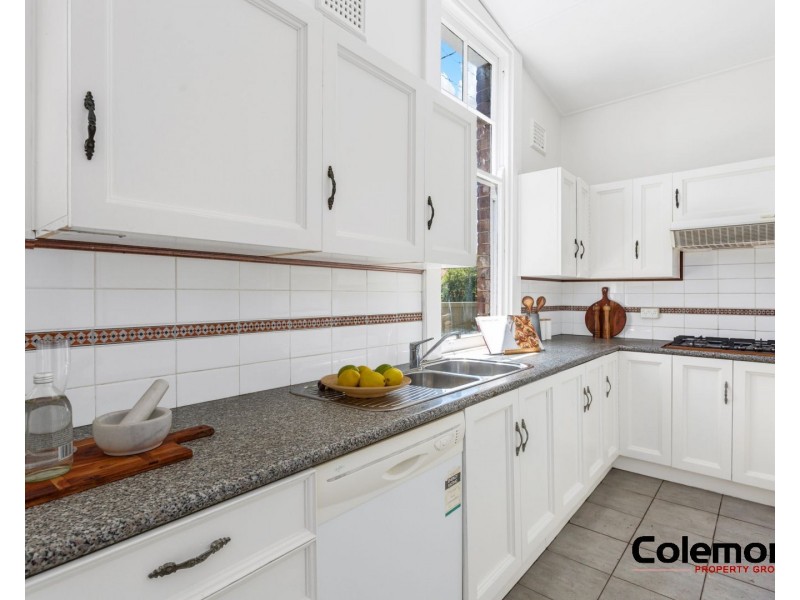 8 Cameron Ave, Earlwood NSW 2206