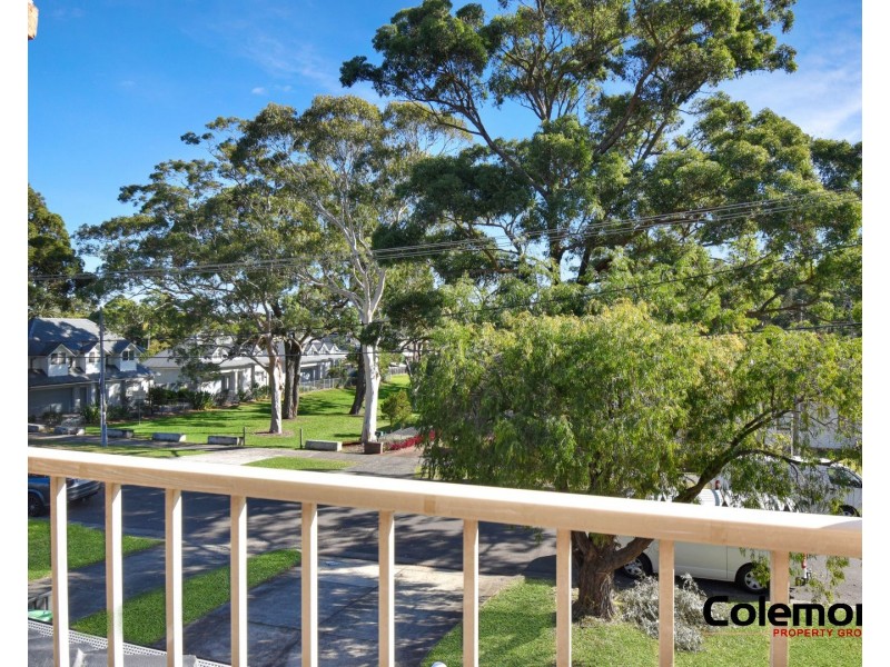 10 Ogilvy St, Peakhurst NSW 2210