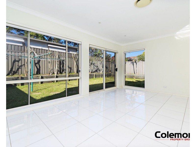 10 Ogilvy St, Peakhurst NSW 2210