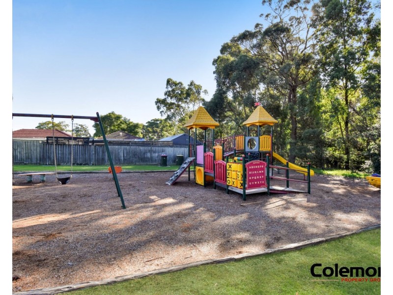 10 Ogilvy St, Peakhurst NSW 2210