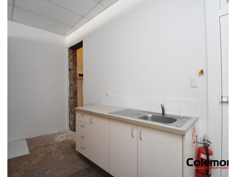 136 Anzac Pde, Kensington NSW 2033