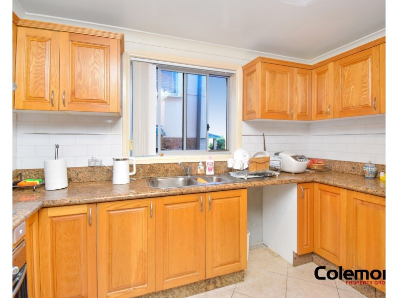 2/13 Alma Street, Hurstville NSW 2220