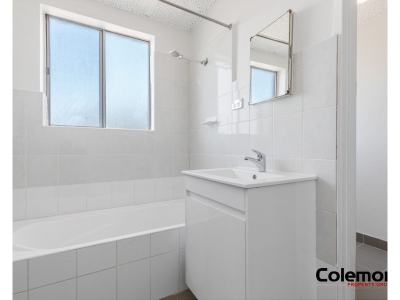 3/4 Howard St, Canterbury NSW 2193