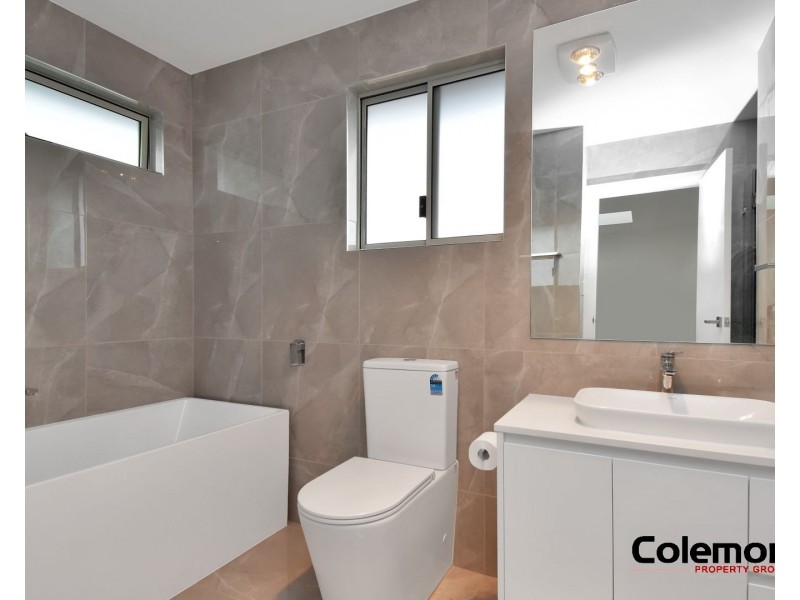 19B Margaret St, Greenacre NSW 2190