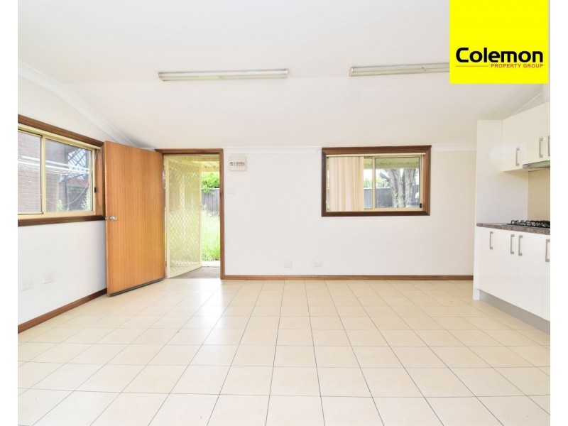 33 Caroline St, Guildford NSW 2161