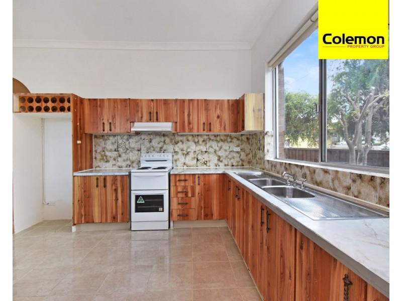 21 Thorncraft Pde, Campsie NSW 2194