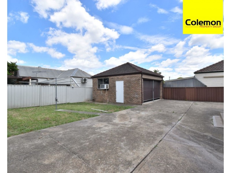21 Thorncraft Pde, Campsie NSW 2194