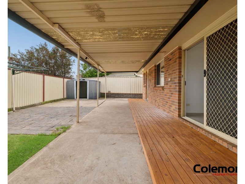 2 Bergalia Close, Prestons NSW 2170