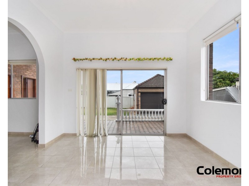 21 Thorncraft Pde, Campsie NSW 2194