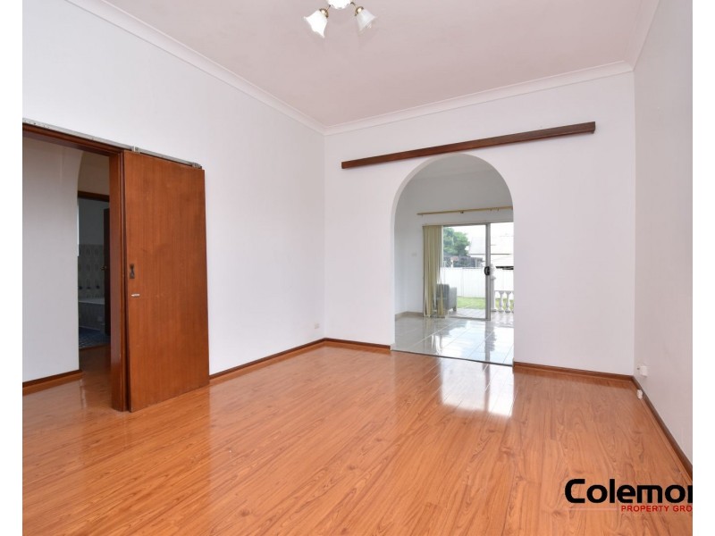 21 Thorncraft Pde, Campsie NSW 2194