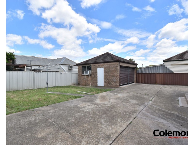 21 Thorncraft Pde, Campsie NSW 2194