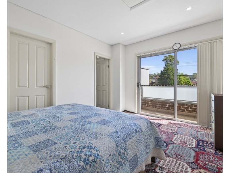 5 Vivienne Street, Woodpark NSW 2164