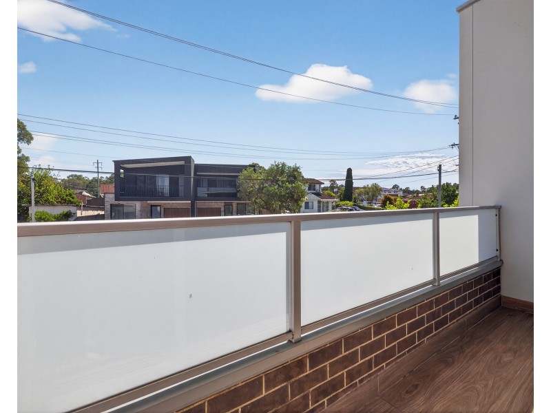 5 Vivienne Street, Woodpark NSW 2164