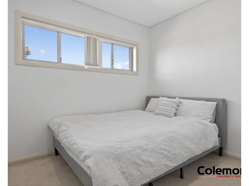 5 Vivienne Street, Woodpark NSW 2164