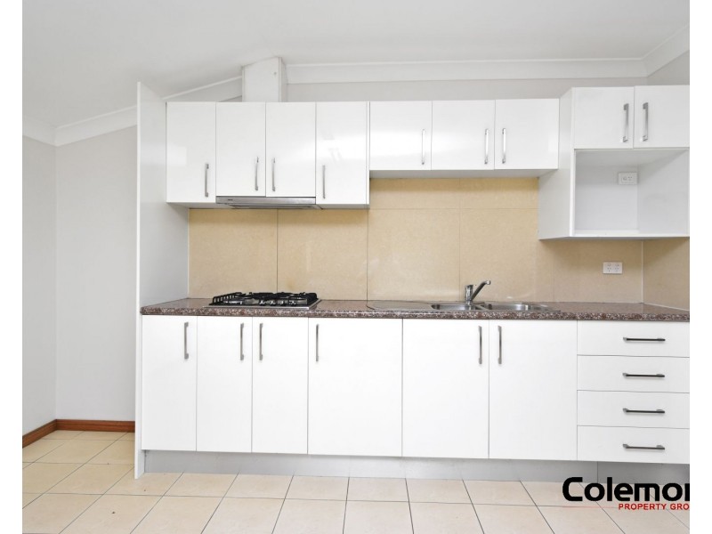 33 Caroline St, Guildford NSW 2161