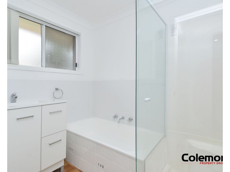 88 Potoroo Ave, St Helens Park NSW 2560