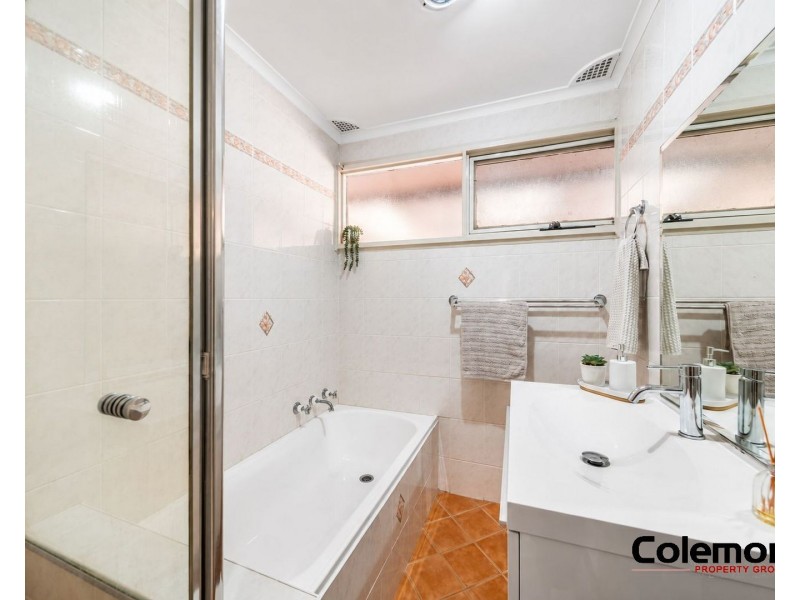 35 Fitzgerald Ave, Hammondville NSW 2170