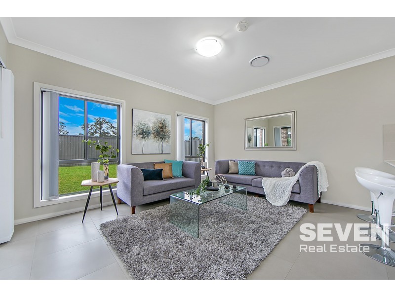 11 Gwen Street, Rouse Hill NSW 2155