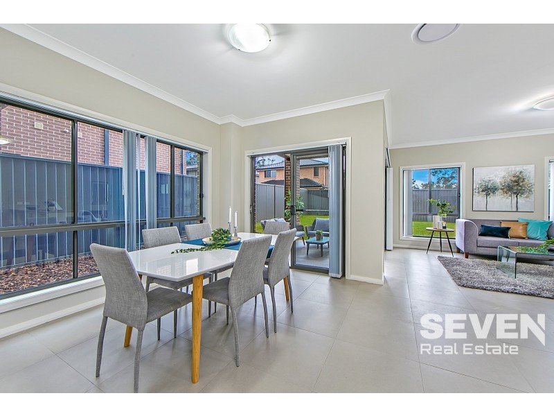 11 Gwen Street, Rouse Hill NSW 2155