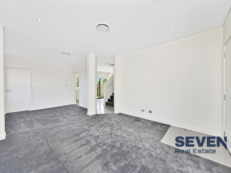 21/2 Mccausland Place, Kellyville NSW 2155