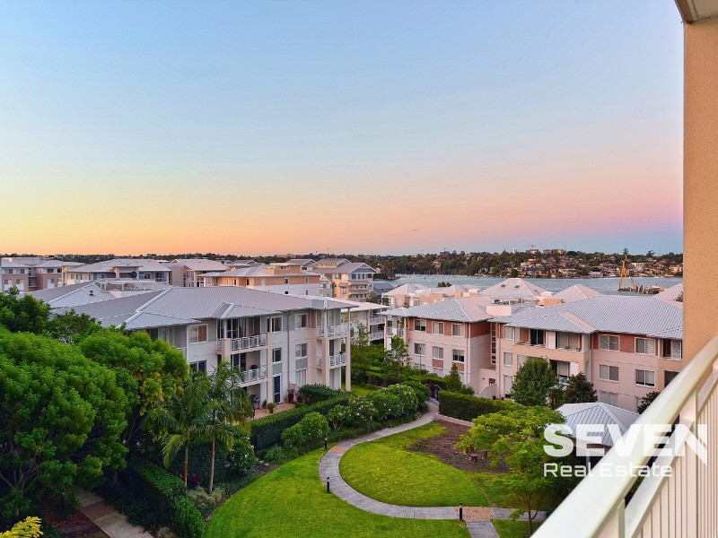 404/2 Peninsula Drive, Breakfast Point NSW 2137
