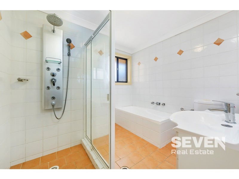 4/35-37 Parsonage Road, Castle Hill NSW 2154