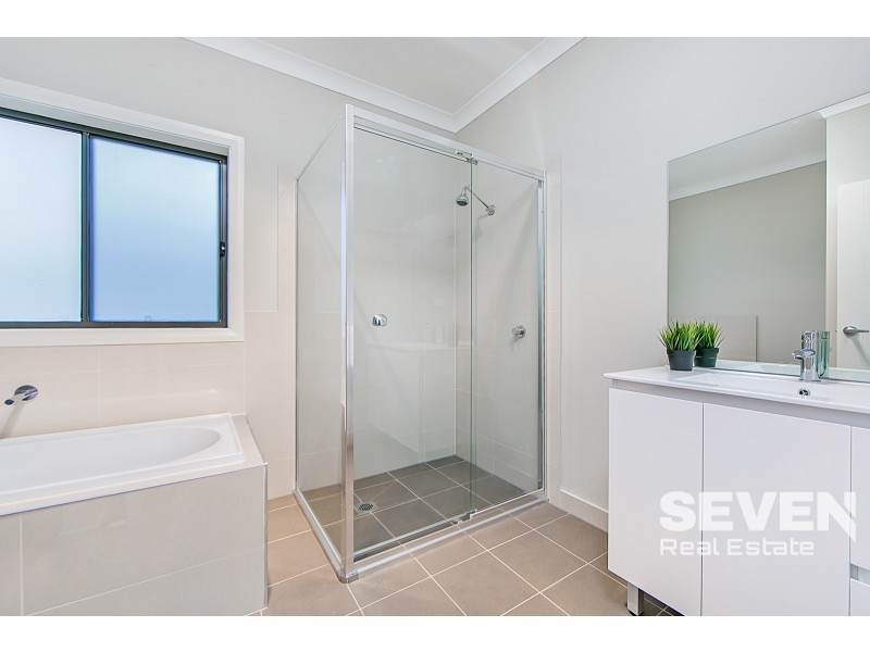 11 Gwen Street, Rouse Hill NSW 2155