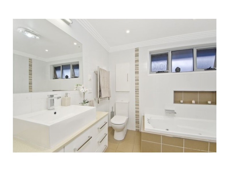 12 Quintana Avenue, Baulkham Hills NSW 2153