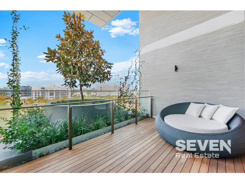 207/11-13 Spurway Drive, Baulkham Hills NSW 2153