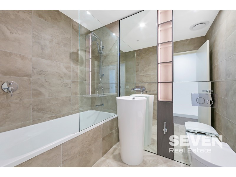 207/11-13 Spurway Drive, Baulkham Hills NSW 2153