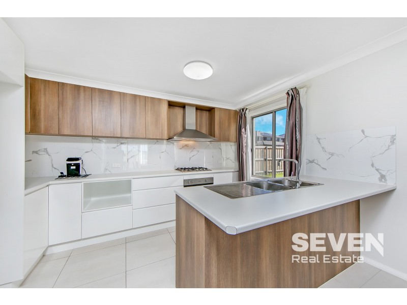 16 Fenway Street, Kellyville NSW 2155