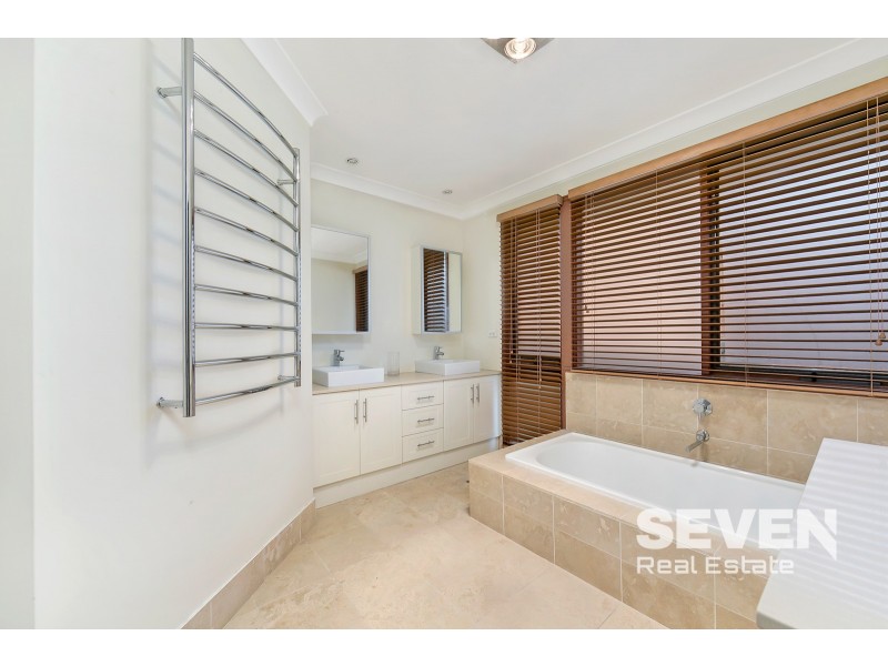 42 Gilbert Road, Glenhaven NSW 2156