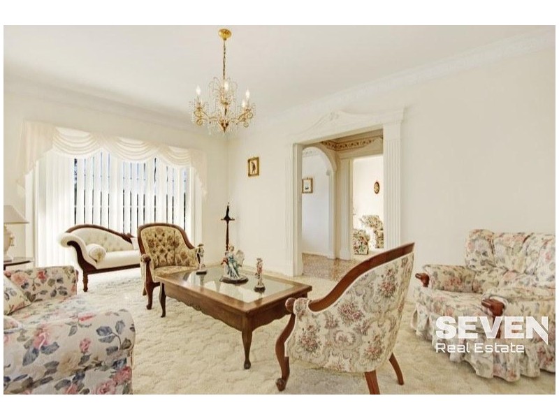 9 Cotswold Avenue, Castle Hill NSW 2154