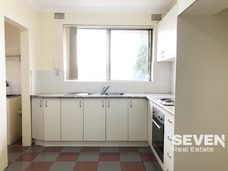 11/4 Mooney Street, Strathfield South NSW 2136