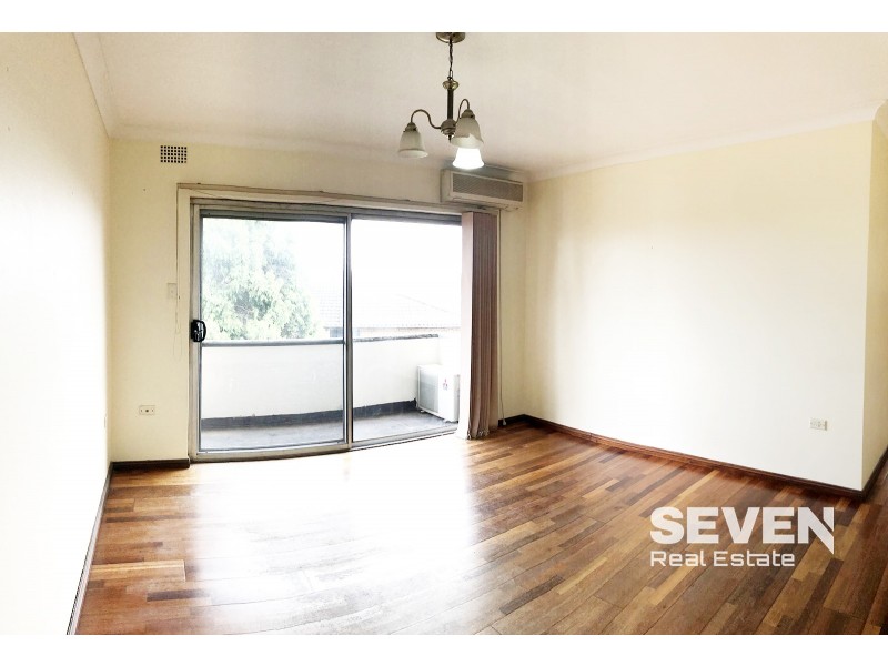 11/4 Mooney Street, Strathfield South NSW 2136