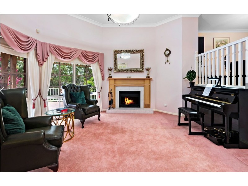 61 Ravensbourne Way, Dural NSW 2158