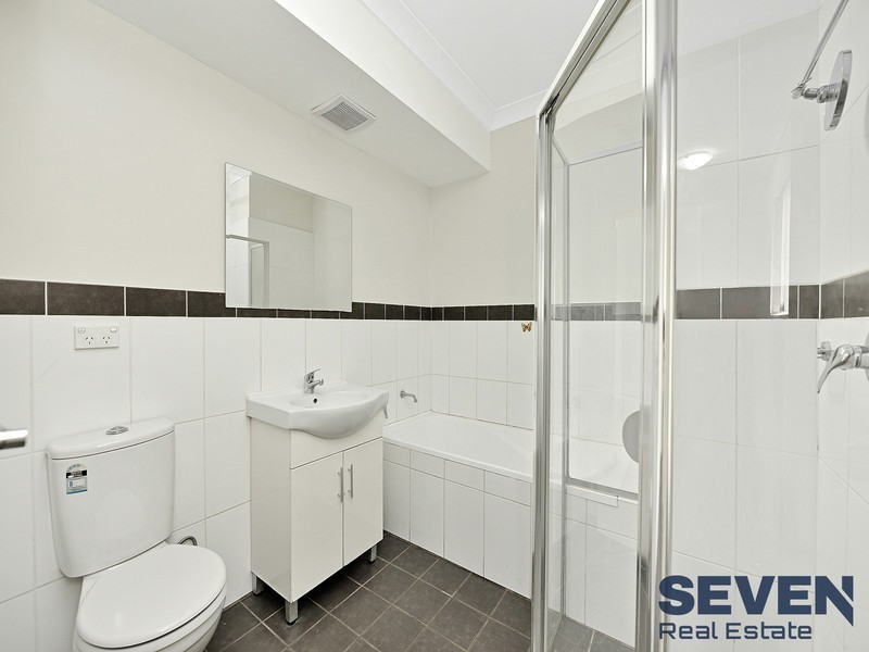 6/159 Wellington Road, Sefton NSW 2162