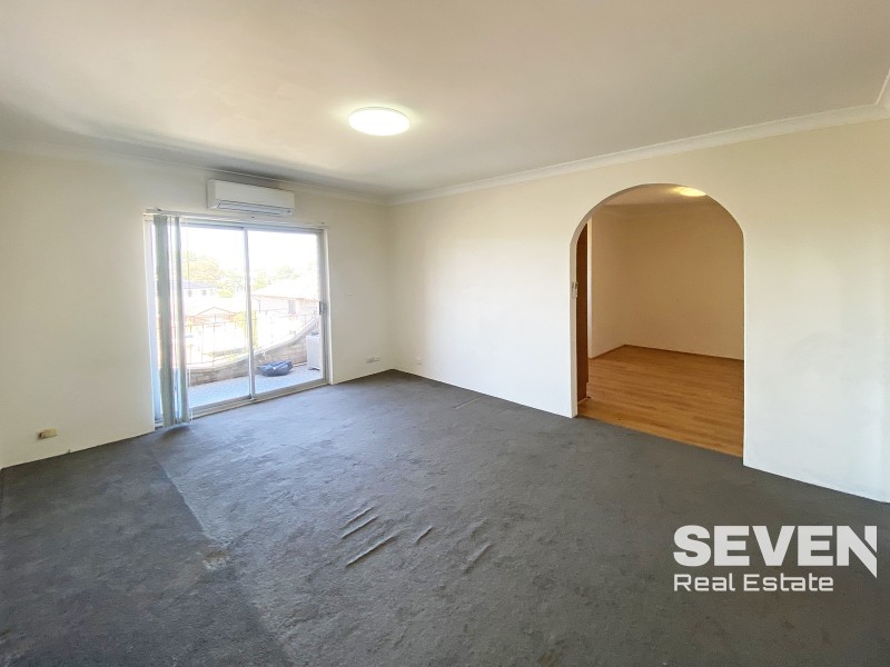 11/35 Blaxcell Street, Granville NSW 2142