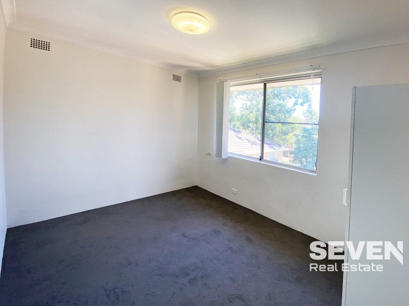 11/35 Blaxcell Street, Granville NSW 2142