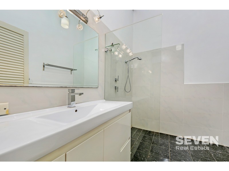 24 Dresden Avenue, Castle Hill NSW 2154