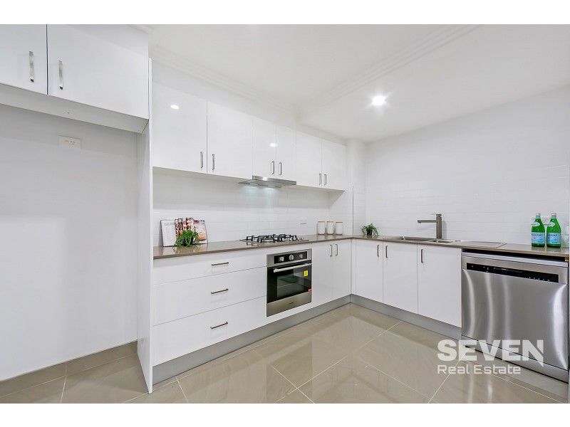 4/34 Cecil Avenue, Castle Hill NSW 2154