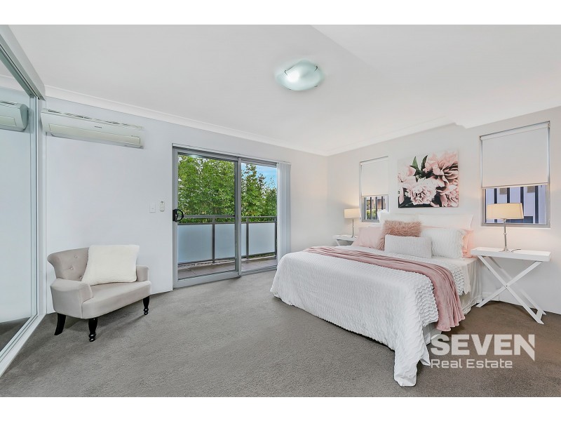 4/34 Cecil Avenue, Castle Hill NSW 2154