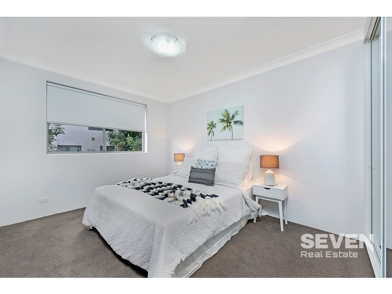 4/34 Cecil Avenue, Castle Hill NSW 2154