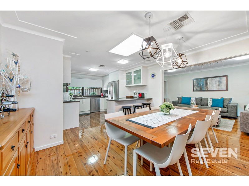 6 Canham Close, Castle Hill NSW 2154