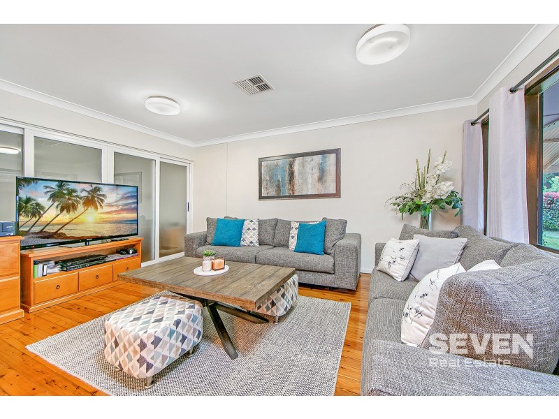 6 Canham Close, Castle Hill NSW 2154