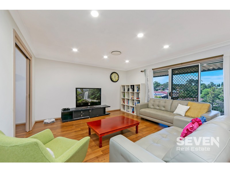 21 Boulton Avenue, Baulkham Hills NSW 2153