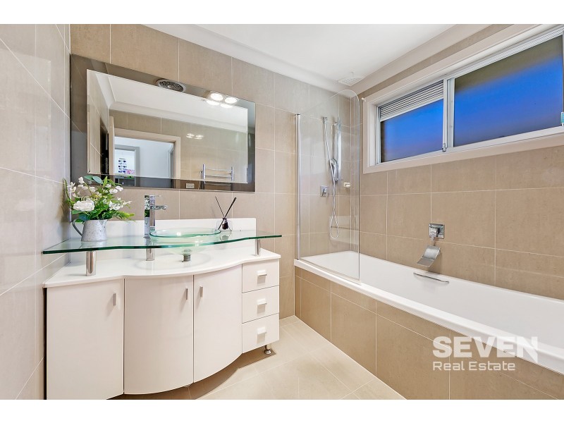 21 Boulton Avenue, Baulkham Hills NSW 2153