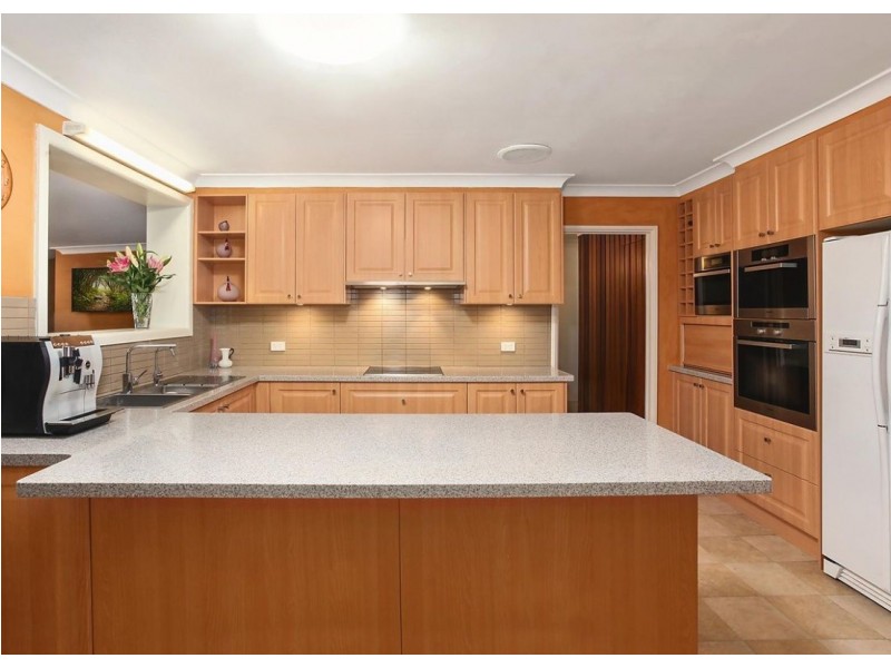 25 Wiseman Road, Castle Hill NSW 2154